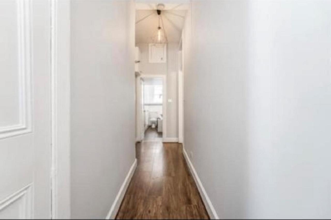 Spacious & Comfortable 3 Bedroom Apartment - Near City Centre - Free Parking Available - Sleeps Up To 5 Guests 에든버러 외부 사진