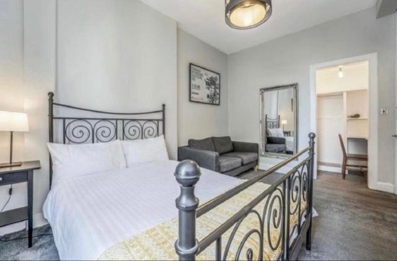Spacious & Comfortable 3 Bedroom Apartment - Near City Centre - Free Parking Available - Sleeps Up To 5 Guests 에든버러 외부 사진